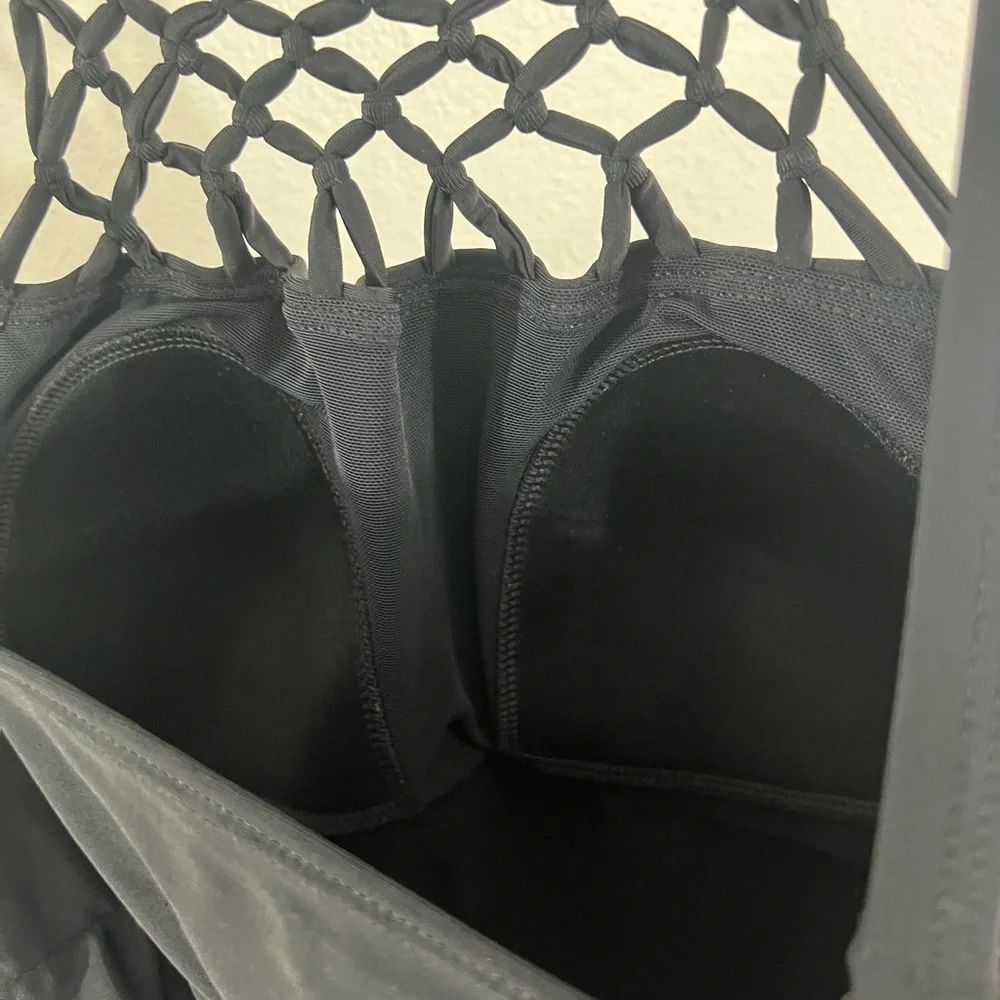 Croft and Barrow‎ black swimsuit size 16